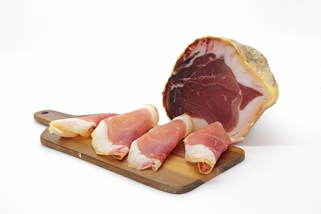 prosciutto tagliato fiocco